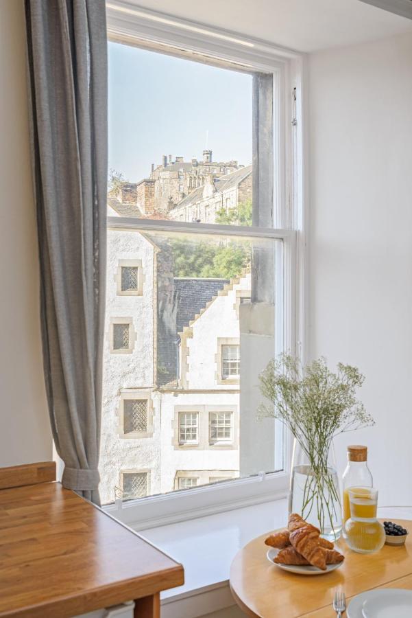 The West Bow View Apartment Единбург Екстериор снимка